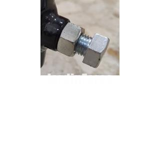 Kit tornillo y tuerca espolón FJ500 - Imagen 1